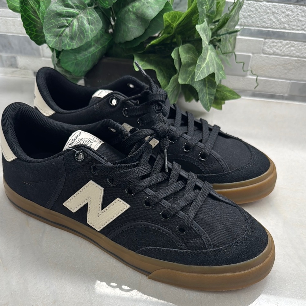 New Balance Numeric 212 Pro Court “Black/Timberwolf Gum” sneakers (NEW) sz 8